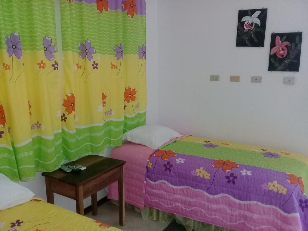 Hostel Quintonido Jarabacoa Bagian luar foto